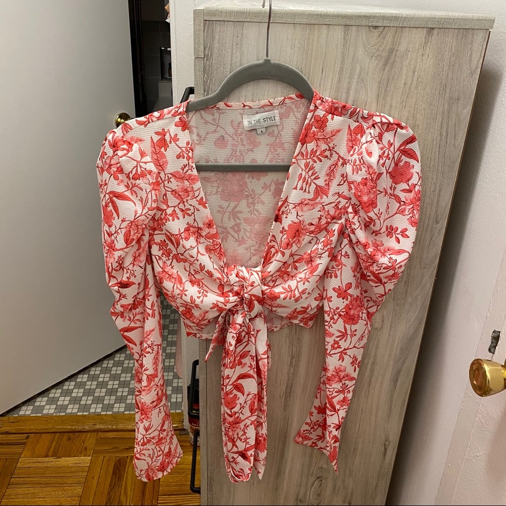 Lorna Luxe “Practically Perfect”Porcelain Rose Top - Picture 9 of 9